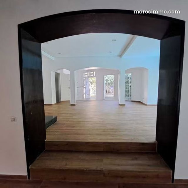Villa à Vendre de 293.0 m² à Casablanca, Ain Diab — 4