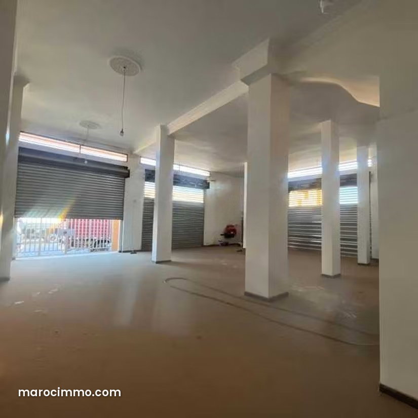 500 m² Commercial Premises with Dual Frontage, Azzouzia, Marrakech — Marrakesh