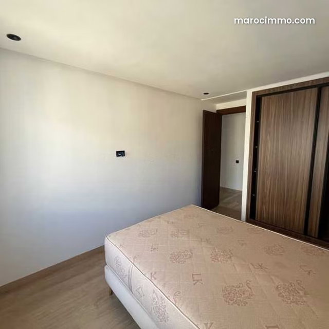 Appartement à Louer de 72.0 m² à Casablanca, Belvedere Roches Noires — 3