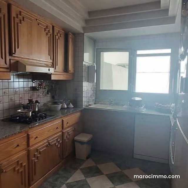 Appartement à Vendre de 306.0 m² à Rabat, Haut Agdal — 2
