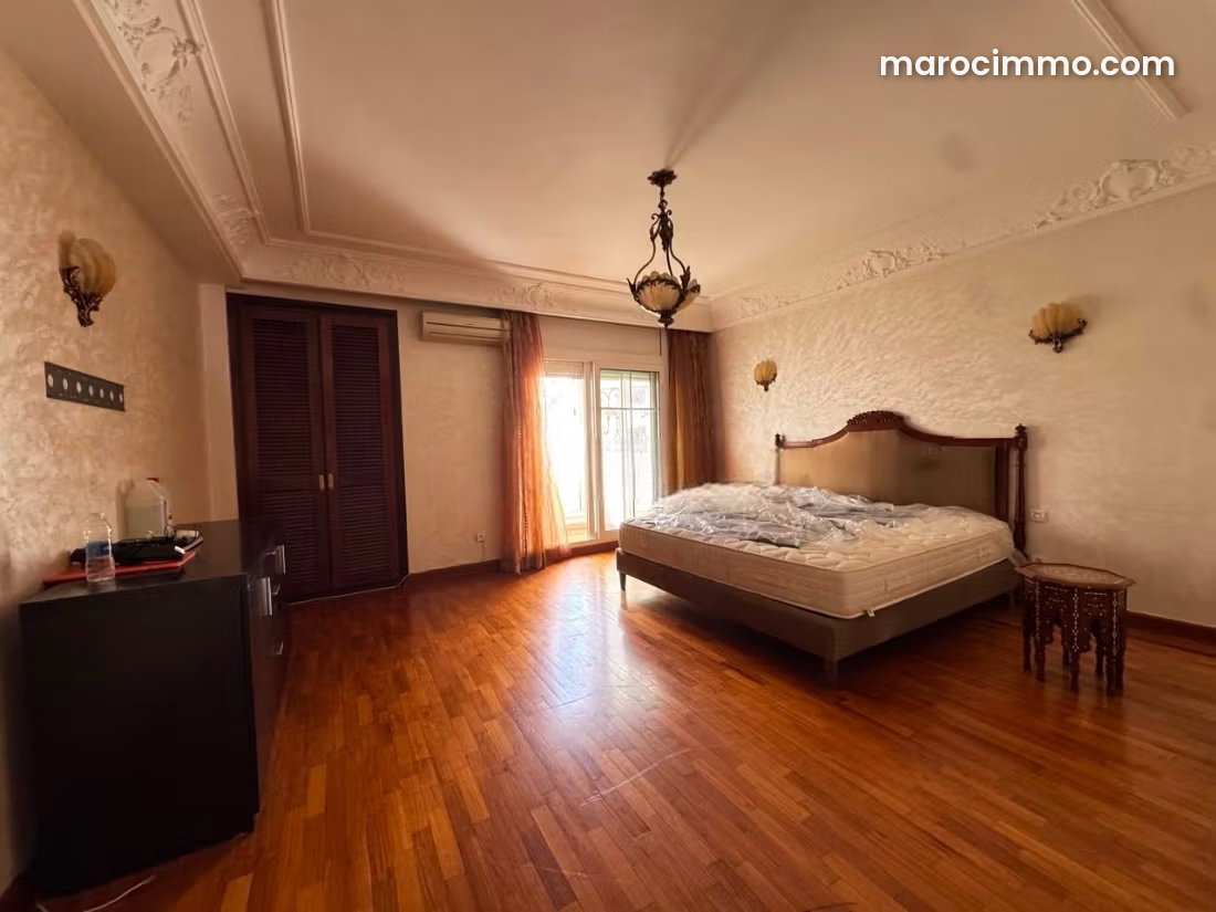 Grand appartement 300 m² à louer au Gauthier Casablanca — Casablanca