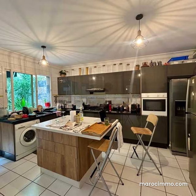 Appartement à Vendre de 153.0 m² à, — 2