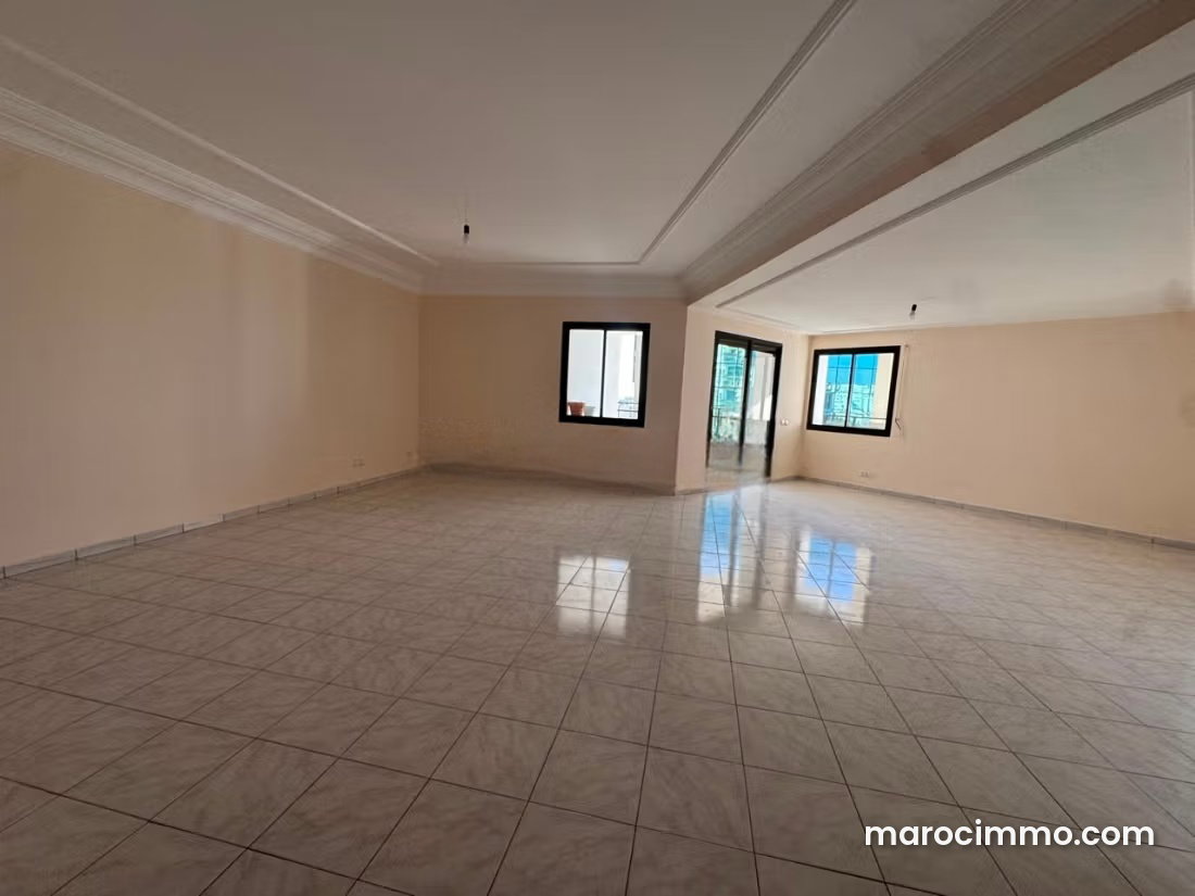 191 m² Apartment with Terrace in the Heart of Gauthier, Casablanca — Casablanca