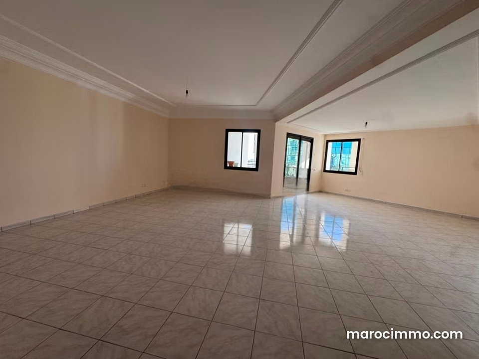 À LOUERE– Appartement spacieux à Gauthier, BD Anfa