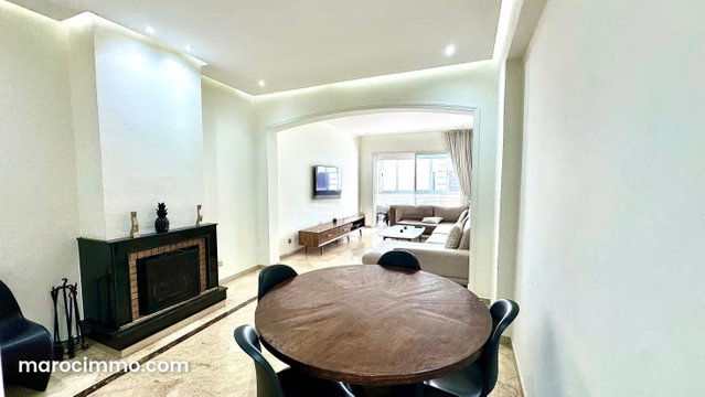 Superb Apartment for Sale in Bourgogne Est. 3 Comfortable Bedrooms. With Elevator and Terrace — 3