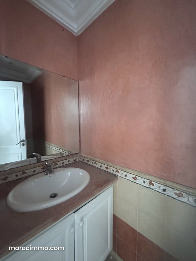 Appartement à vendre à Bd Ziraoui — 2