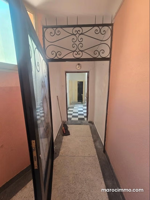 Appartement Vide Hypothèque ou Location — 2