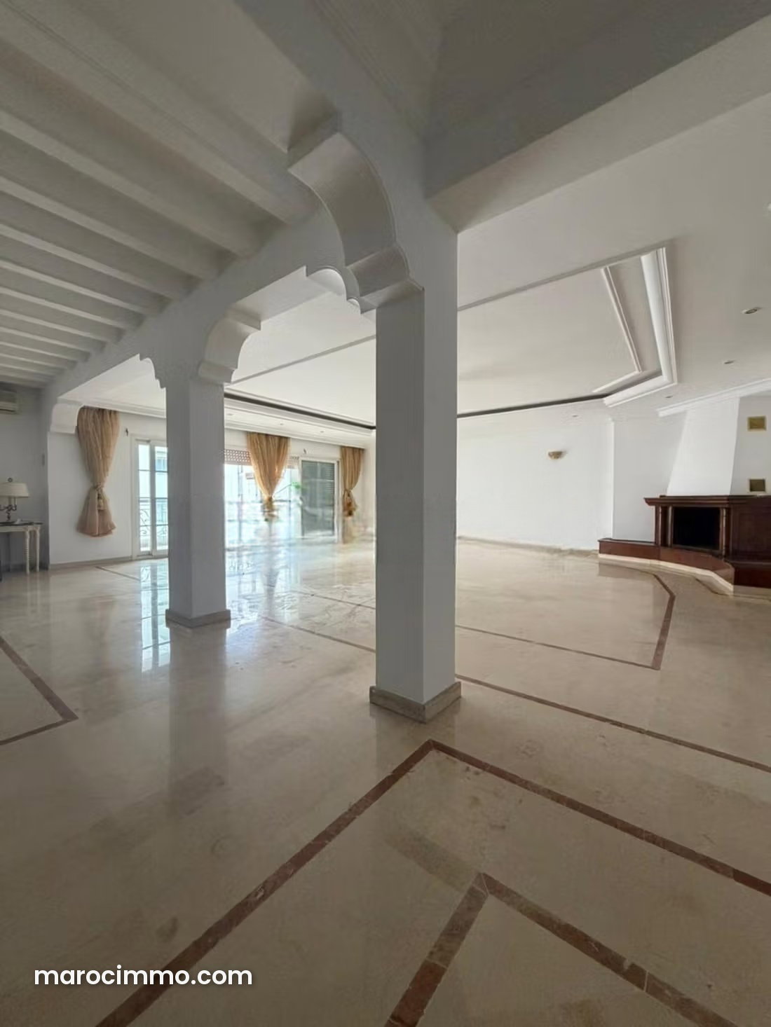 Appartement à louer à Gauthier, Casablanca, seul sur son étage — Casablanca