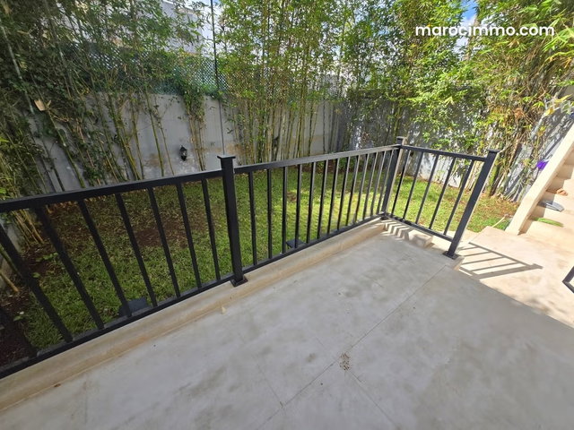 Maison de luxe à louer à Ain Diab. 5 pièces confortables. Belle terrasse et jardin — 2