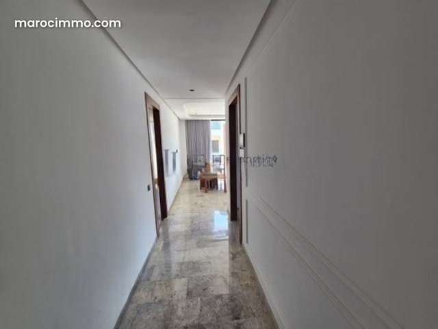 T4 meuble de 156 m2 terrasse 3 chambres — 4