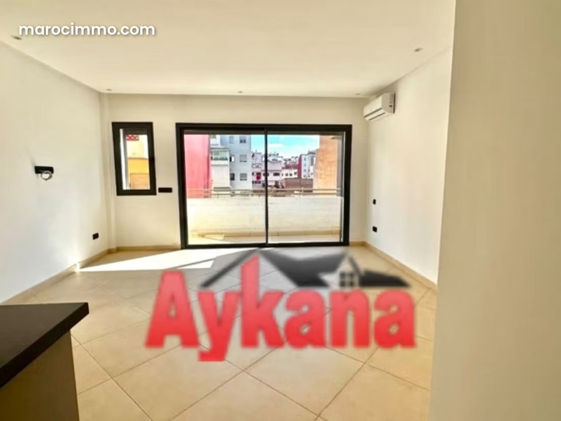 30 m² Office with Terrace for Rent in Maarif, Casablanca — Casablanca