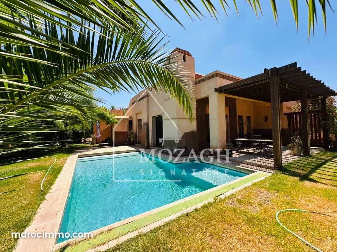 Villa plain, pied avec piscine, Route de Fès, Marrakech — Marrakech