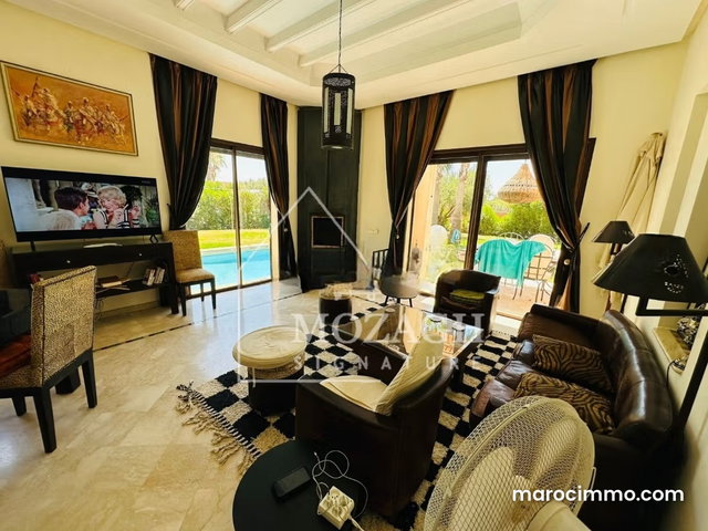 Superbe villa plain pied de 900 M2 avec piscine privée — 5