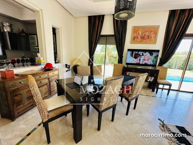 Superbe villa plain pied de 900 M2 avec piscine privée — 4