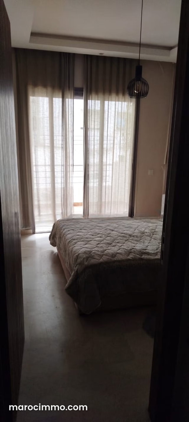 Louez cet appartement à Belvédère. 2 grandes pièces. Bien meublé — 4