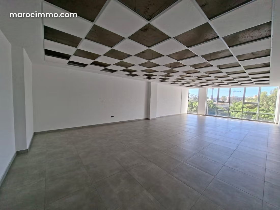 90 m² Commercial Space, Route d'El Jadida, Casablanca — Casablanca