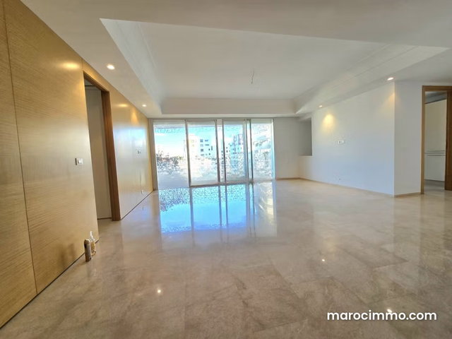 Beautiful Apartment for Rent in Casablanca Finance City. Total Surface 130 m². Terrace and Elevator — 4