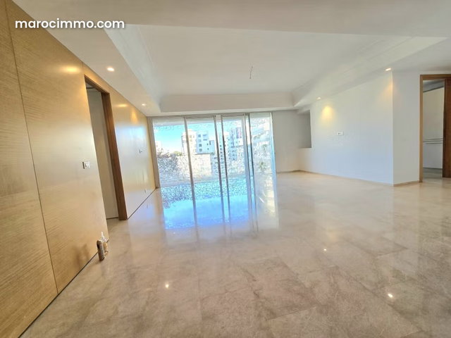 Beautiful Apartment for Rent in Casablanca Finance City. Total Surface 130 m². Terrace and Elevator — 2