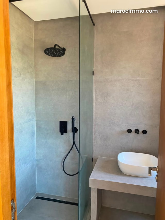 Très belle villa neuve à vendre à Ain Diab — 2