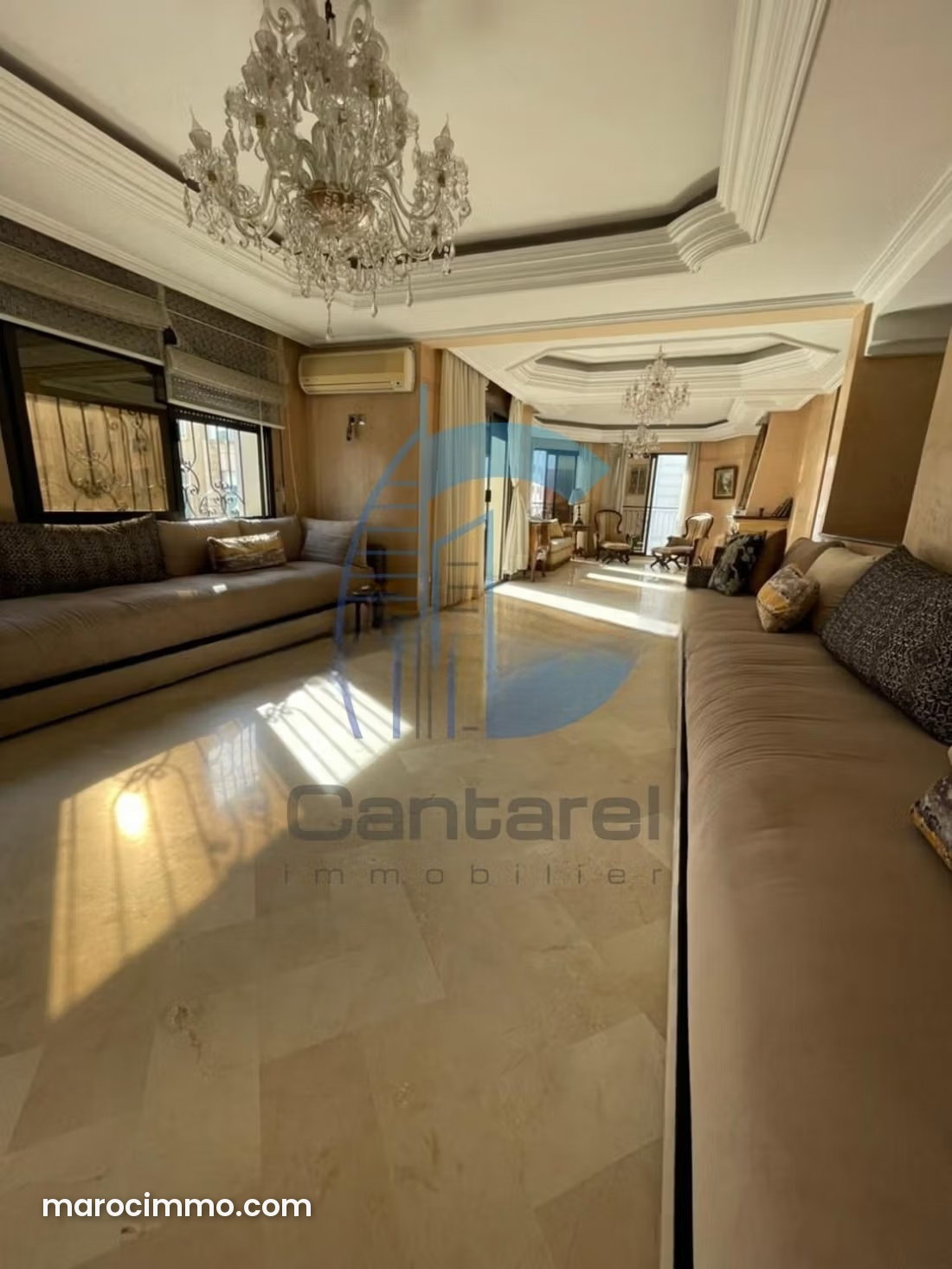 Furnished 242 sqm apartment with 3 bedrooms in Maarif, Casablanca — Casablanca