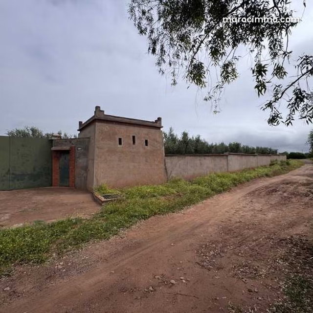 Terrain à Vendre de 10850.0 m² à Marrakech, Route De Fes — 5