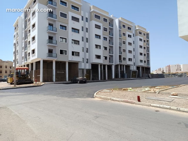 Local commercial en location à Al Wifaq. Surface de 56 m² — 4