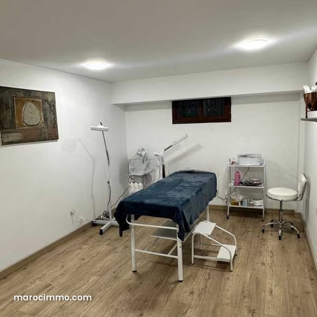 Local commercial à Vendre de 61.0 m² à Casablanca, Sidi Maarouf — 2