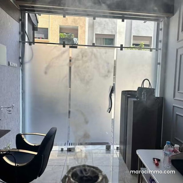 Local commercial à Vendre de 61.0 m² à Casablanca, Sidi Maarouf — 3