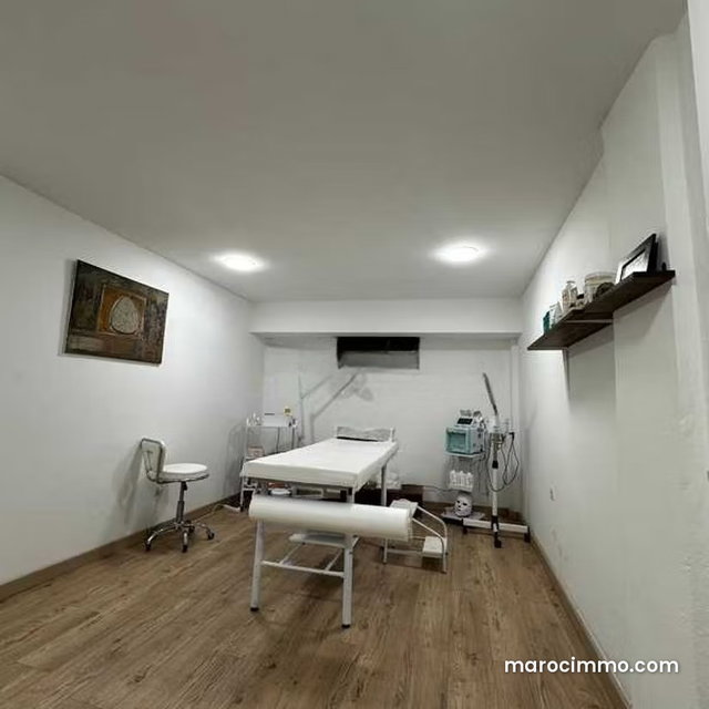 Local commercial à Vendre de 61.0 m² à Casablanca, Sidi Maarouf — 4