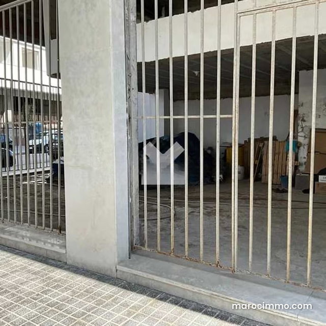 Local commercial à Vendre de 142.0 m² à Casablanca, Hopitaux — 2