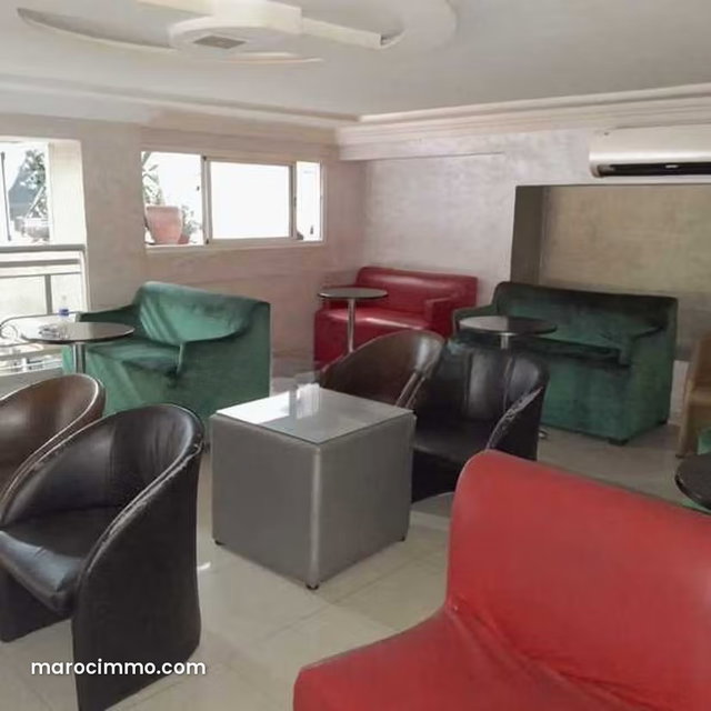 Local commercial à Vendre de 443.0 m² à Casablanca, Aviateur — 2