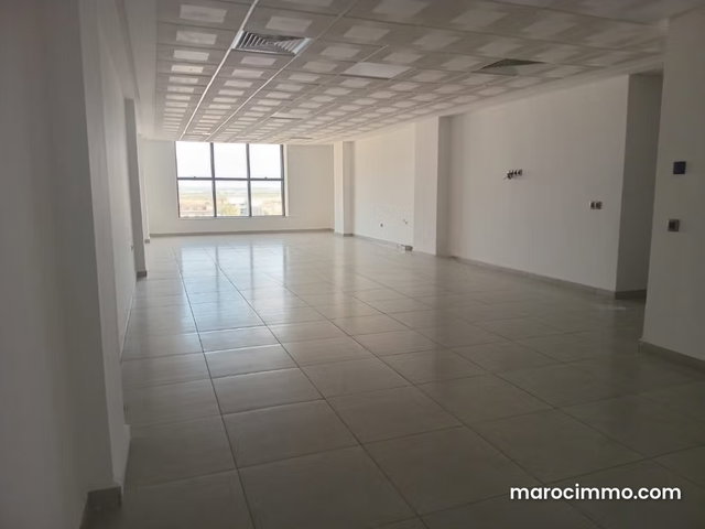 Superb office space in a modern office building — 4