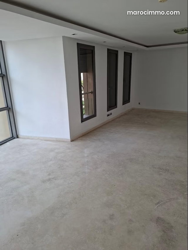 A vendre un joli Appartement avec 2 places qu garage — 2