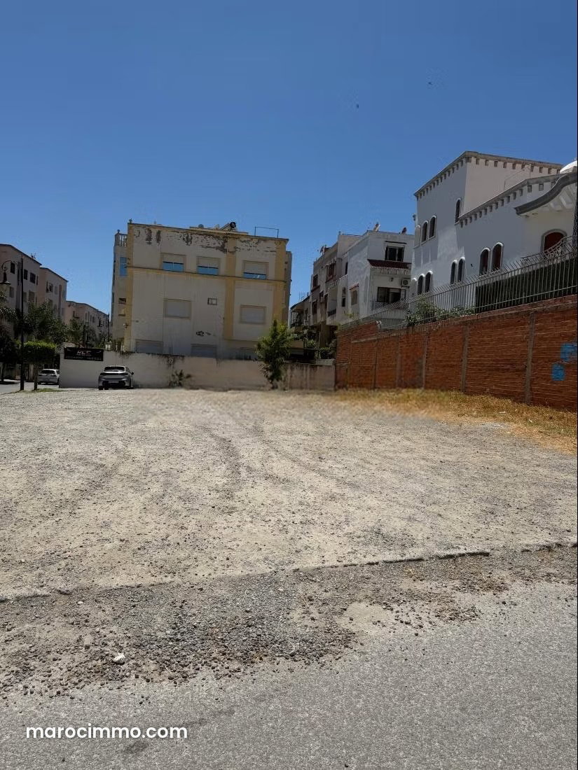319 m² Plot in Branes 1, Tangier, Close to Amenities — Tangier