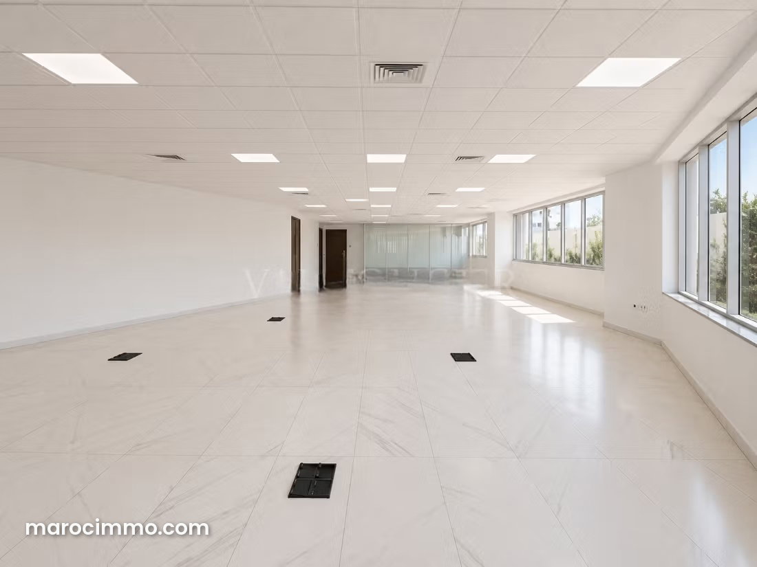 184 m² Office with Garage, Sidi Maarouf, Casablanca — Casablanca
