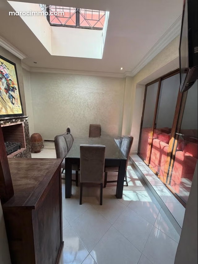 Appartement à l'achat à Route de Fez. 5 grandes pièces. Système de climatisation — 5