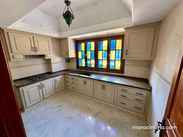 Villa de luxe meublée avec piscine à Marrakech — 5