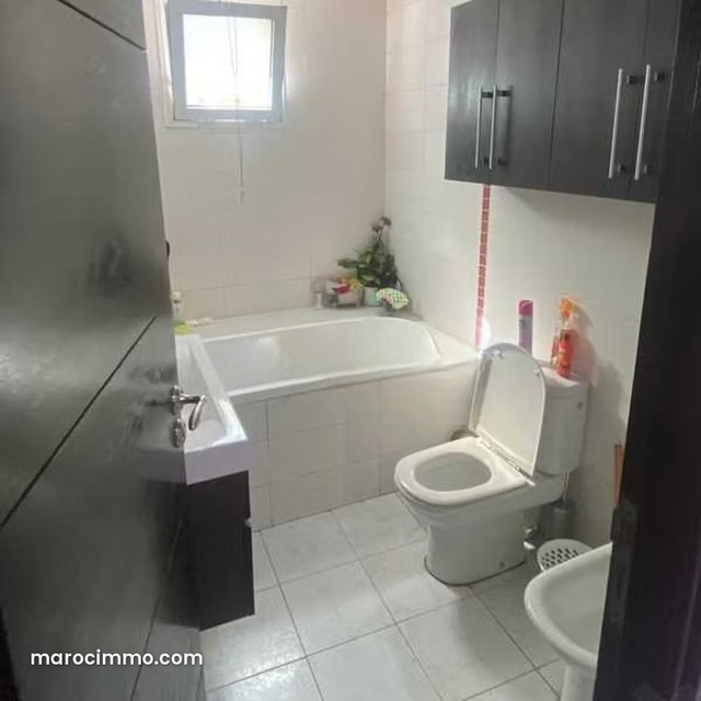 Appartement à Vendre de 150.0 m² à Casablanca, Hopitaux — 4