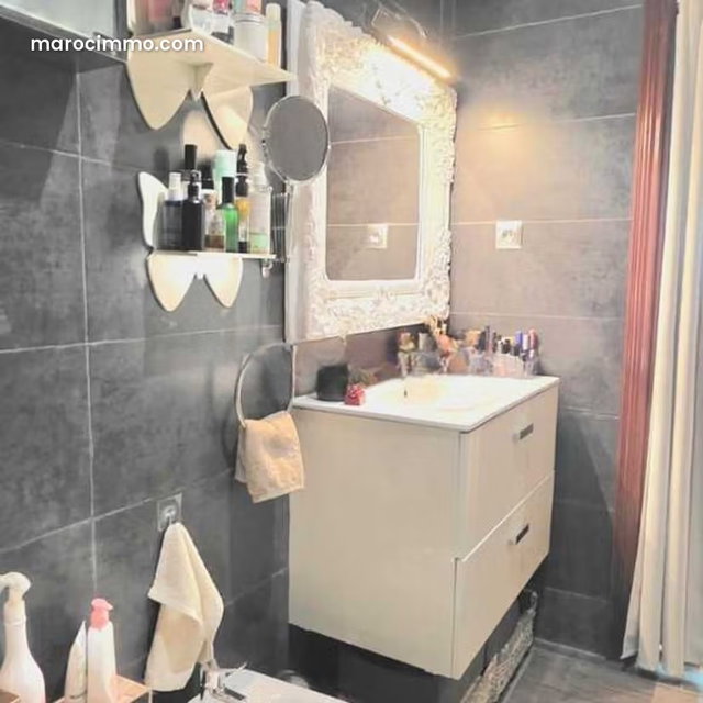 Appartement à Vendre de 93.0 m² à Casablanca, Cil — 3