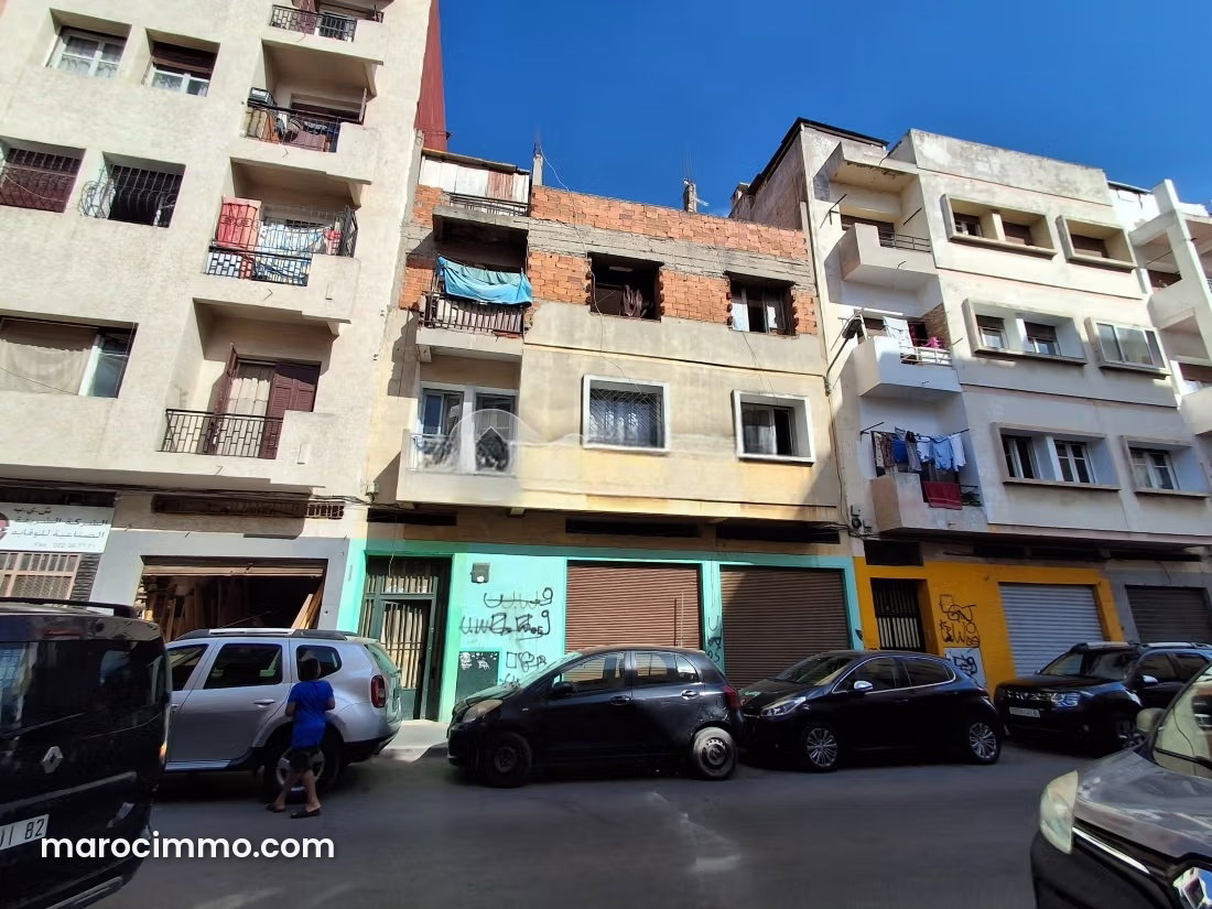 قطعة أرض نادرة للبناء بحي بوسيجور بالدار البيضاء — الدار البيضاء