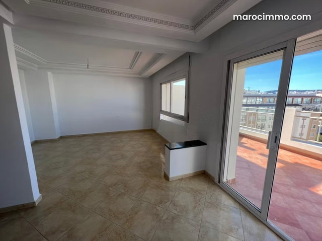 Appartement vide à loué molauy smail — 2