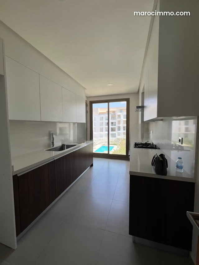 For Rent – Unfurnished Luxury Apartment in Eagle — 5