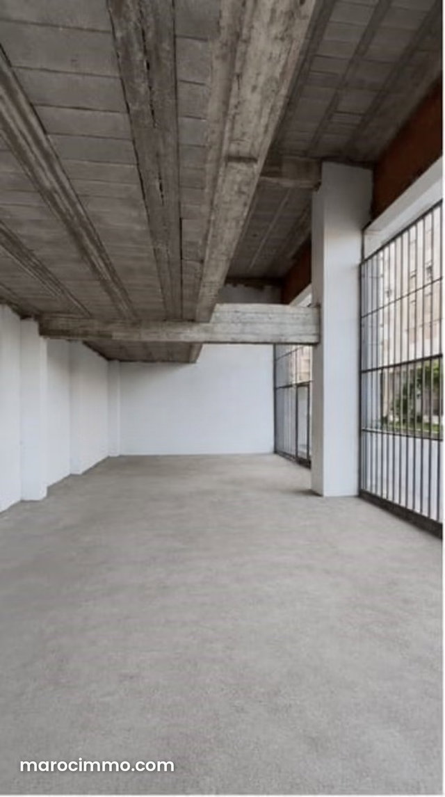 Local commercial pres de marjane route rabat — 2