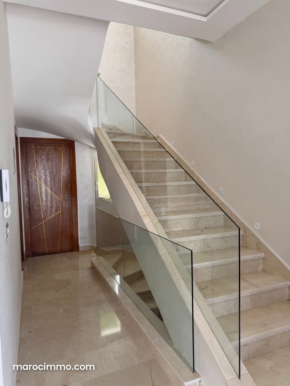 Location villa de luxe à Du Golf. 4 pièces confortables. Résidence avec concierge, climatisation générale
