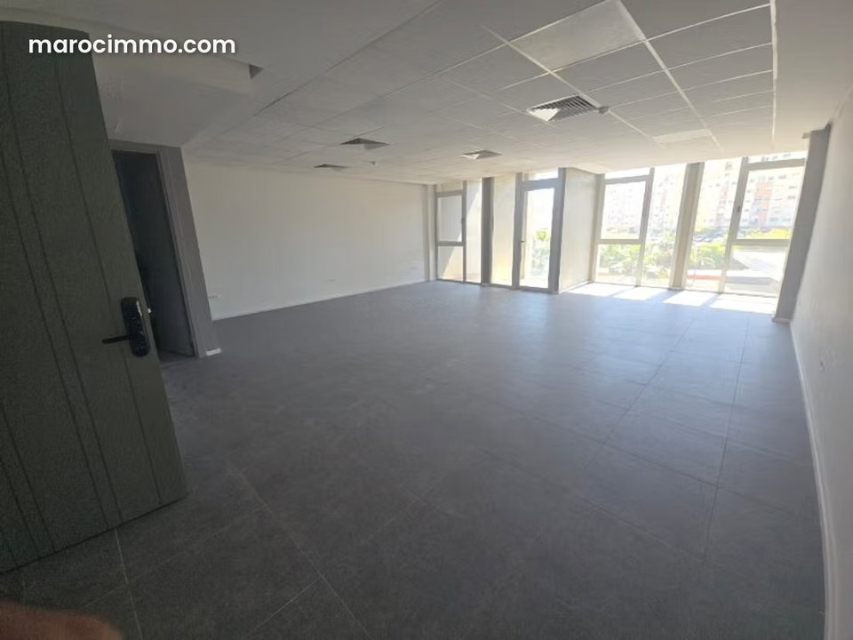 Office for Rent at L'OASIS