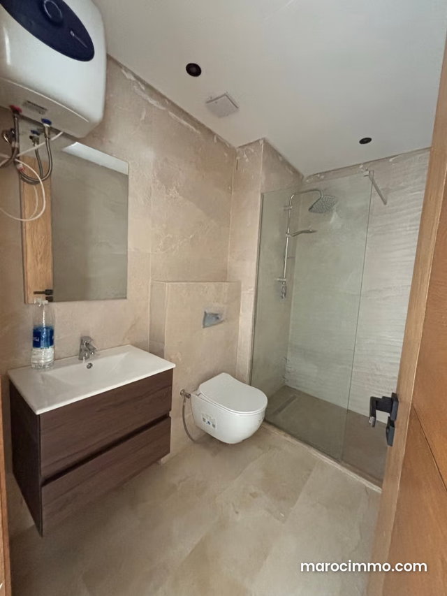 Appartement en vente à Belvédère. 1 Pièce. Concierge et climatisation — 3