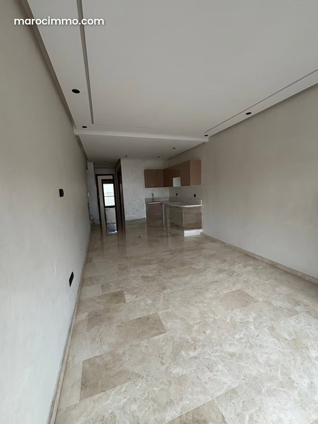 Bel appartement à vendre à Belvédère. 1 Pièce. Terrasse et ascenseur — 2