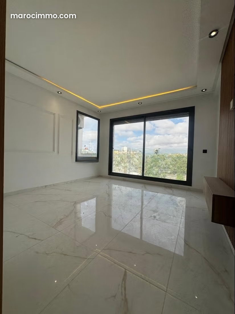 Furnished Apartment with Terrace in Casablanca's Quartier des Hôpitaux — Casablanca