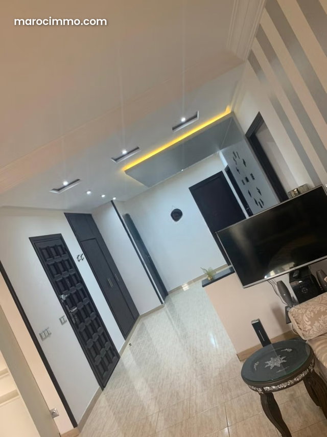 Louez cet appartement à Agdal. 4 grandes pièces. Bien meublé — 3