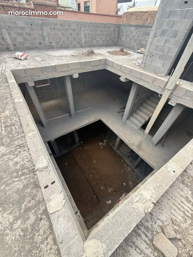 Riad Gros Œuvre à Vendre – Réquisition Bab Doukkala — 2